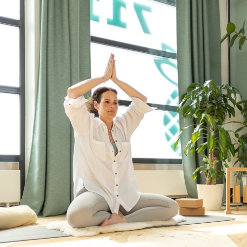 Rustige Slow Flow yogales – beweeg met aandacht en zonder haast.
